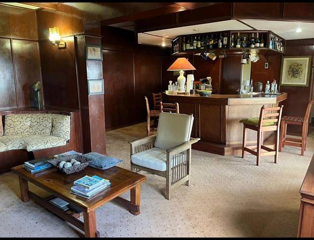 6 BEDROOM HOUSE FOR SALE IN MTUNZINI